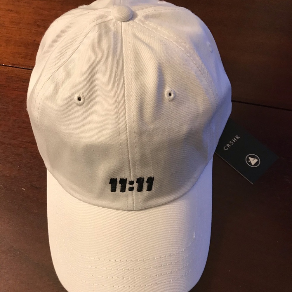 NWT Crshr Free Radical White Cap OS
